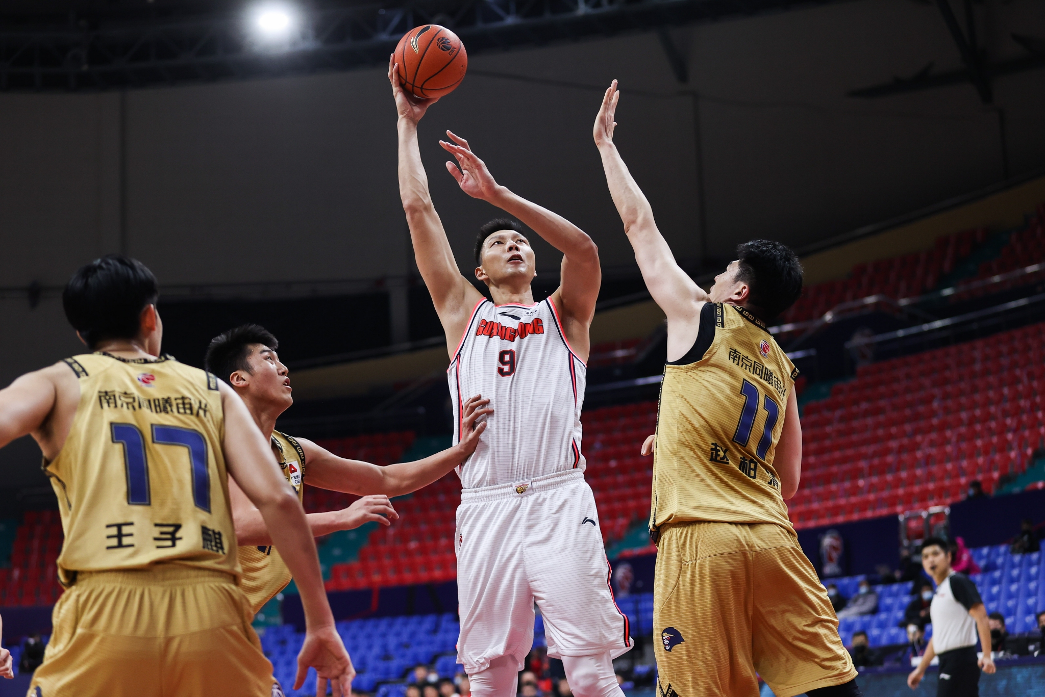 开云体育官网-CBA常规赛倒计时，曼联窗口期强势反弹，细节引发关注，赛场秩序良好，心理建设被强调(曼联比赛时间调整)