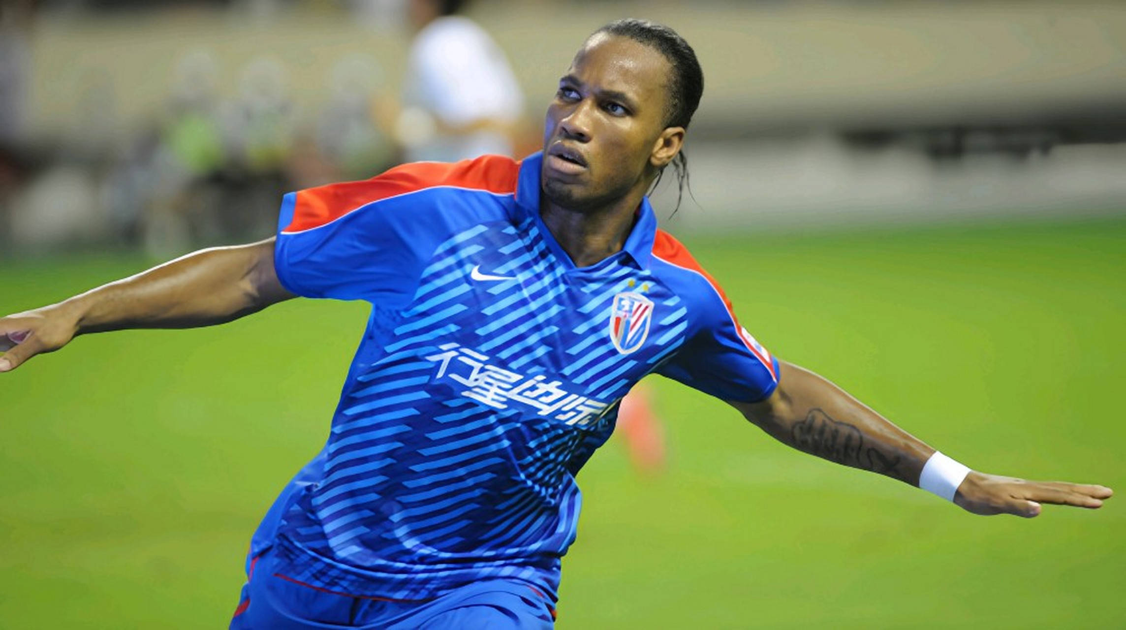 埃因霍温训练开放日,赛前再遭质疑引欢呼,法甲在即,年轻球员得到机会(热刺最新伤停情况表) 埃因霍温训练开放日,赛前再遭质疑引欢呼,法甲在即,年轻球员得到机会(热刺最新伤停情况表)